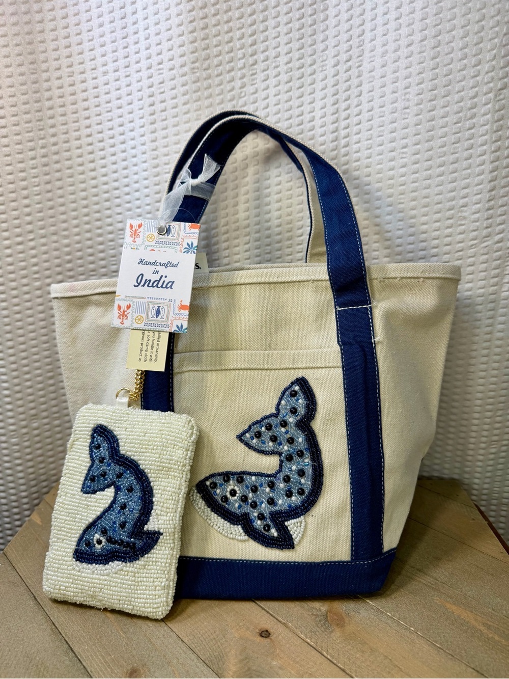 Viral Beaded Whale Tote With Matching Beaded Pouch!!
